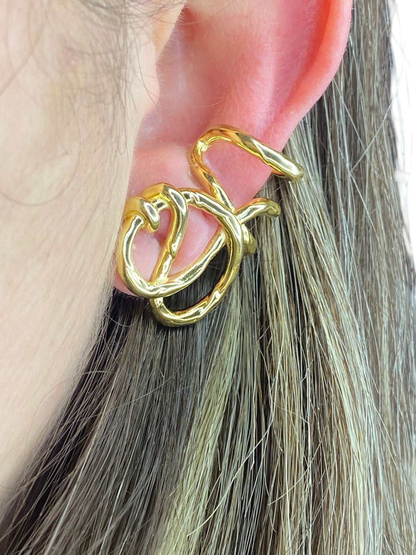 STRINGS EARRINGS