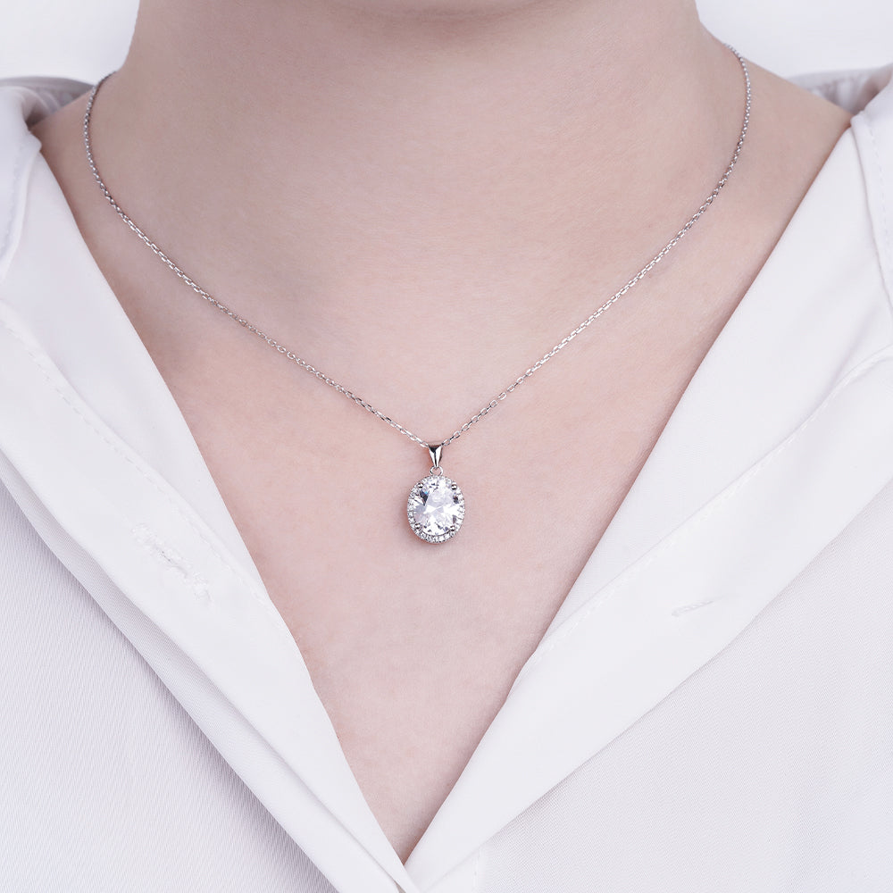 ROSE NECKLACE